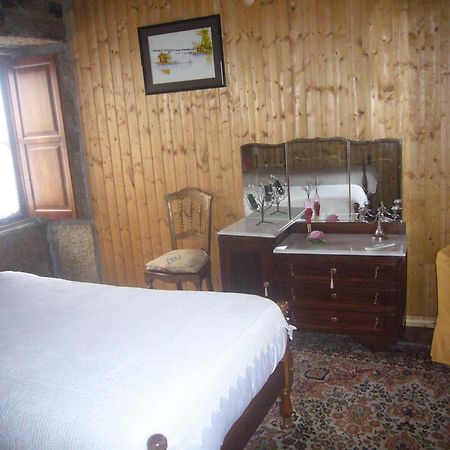 Casa Do Monge Guest House Leomil Bagian luar foto