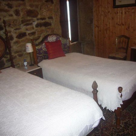 Casa Do Monge Guest House Leomil Bagian luar foto