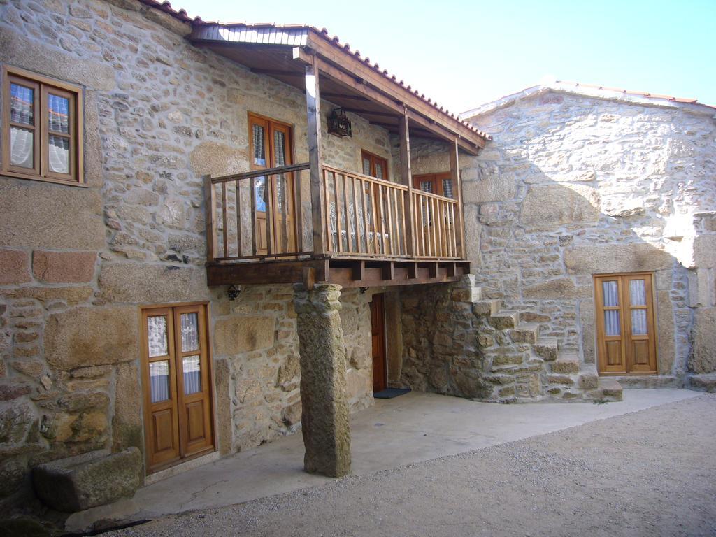 Casa Do Monge Guest House Leomil Bagian luar foto