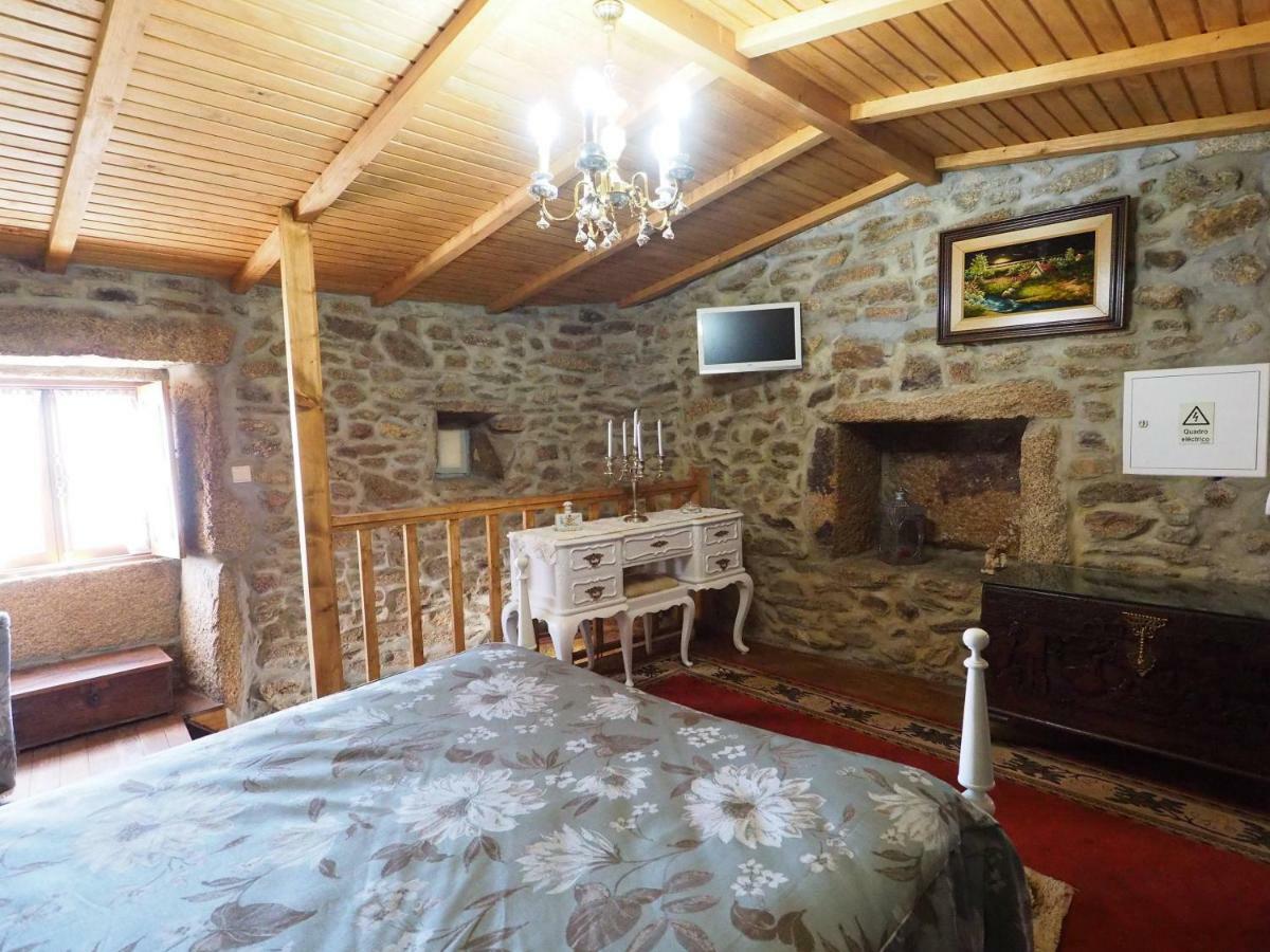 Casa Do Monge Guest House Leomil Bagian luar foto