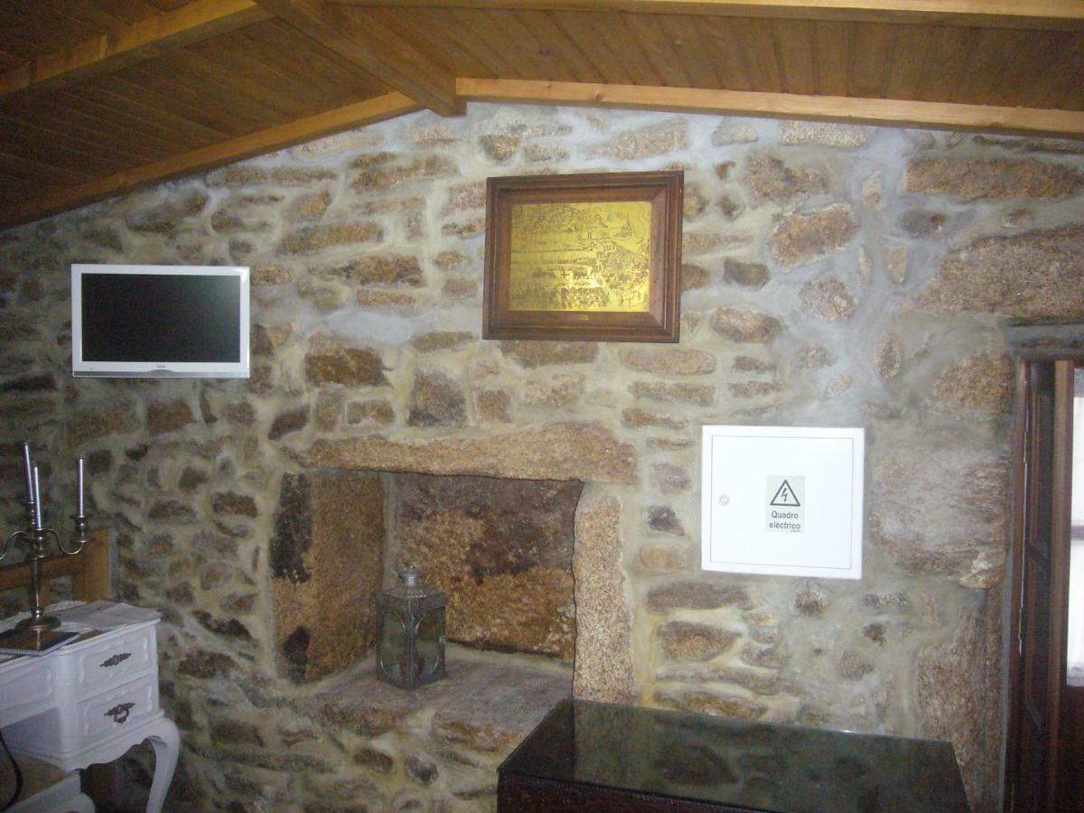 Casa Do Monge Guest House Leomil Bagian luar foto